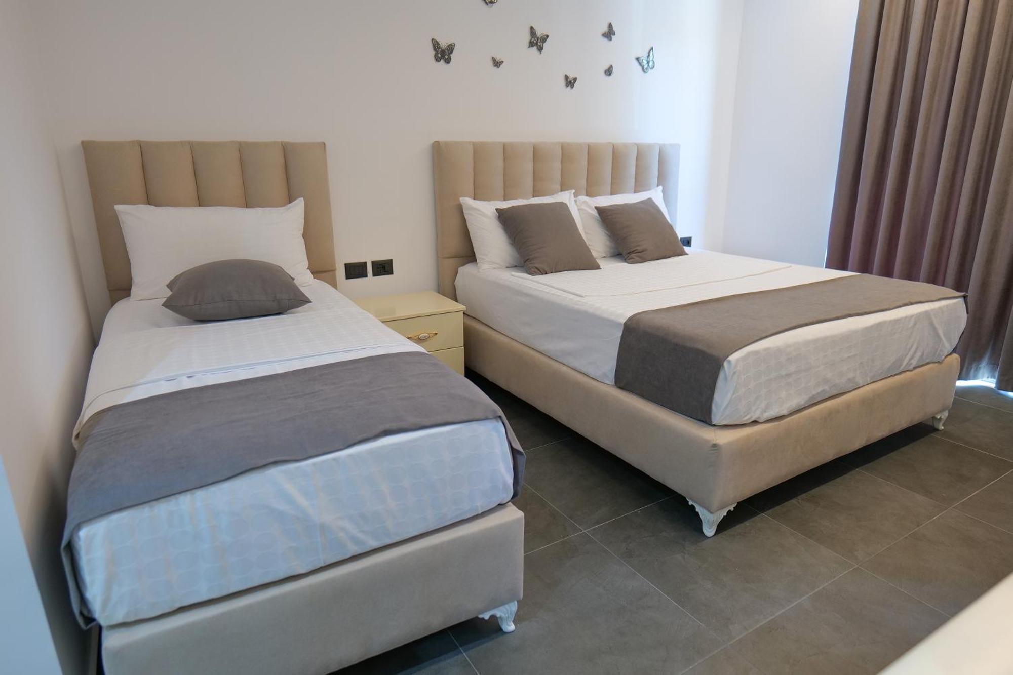 Hotel Celaj Влёра Экстерьер фото