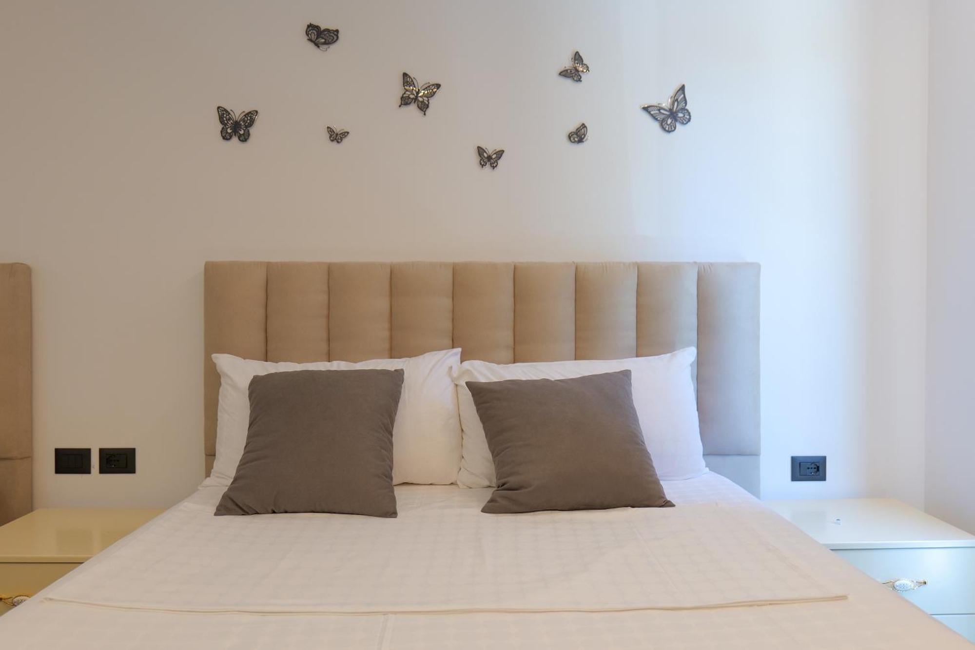Hotel Celaj Влёра Экстерьер фото